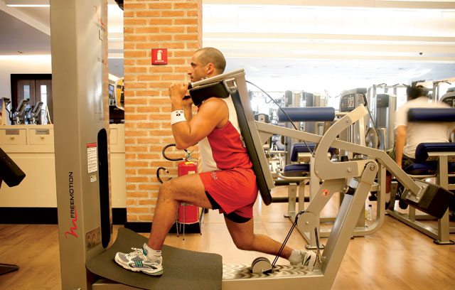 Treino para blindar os joelhos - Squat inicial