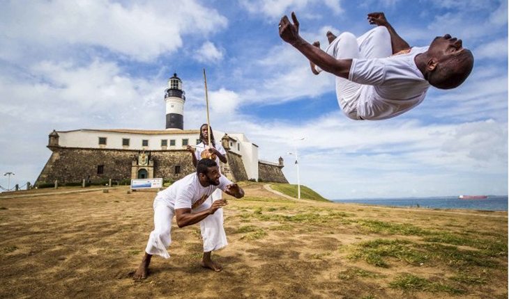 benefícios da capoeira