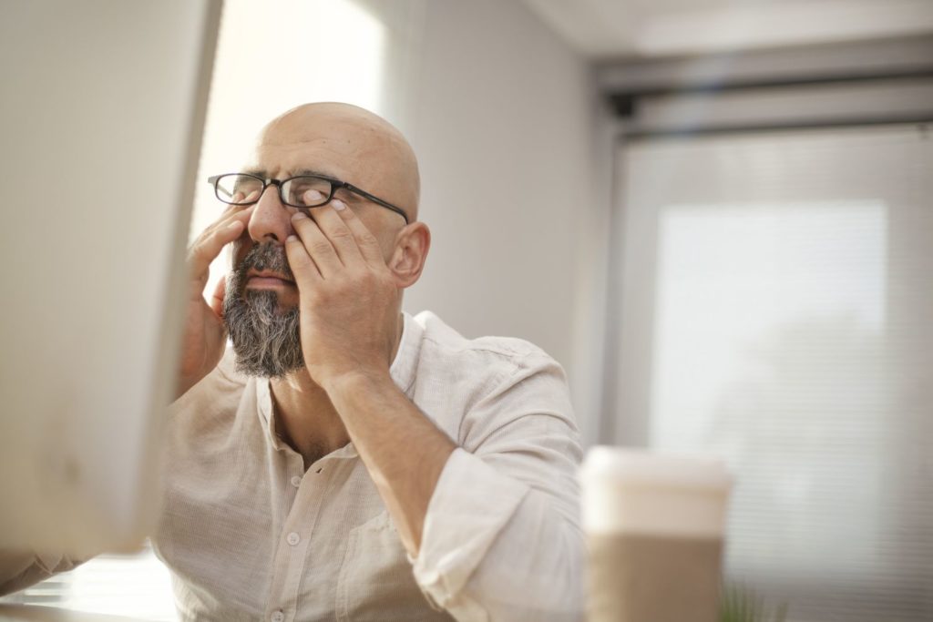 Atividades físicas ajudam a prevenir doenças nos olhos