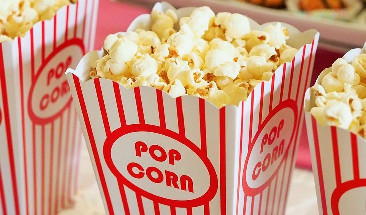 Pote de pipoca, escrito pop corn