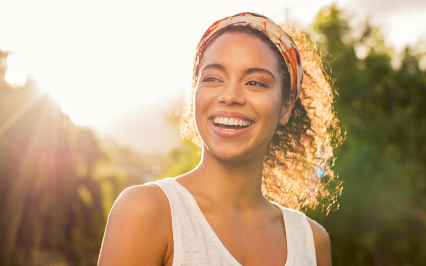 5 alimentos que vão te deixar com um sorriso brilhante