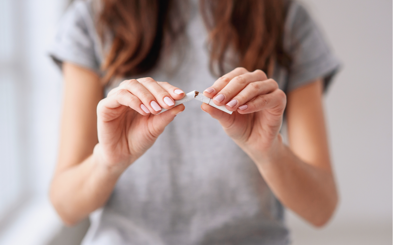 Cigarro: 5 alimentos que ajudam a largar o vício e parar de fumar