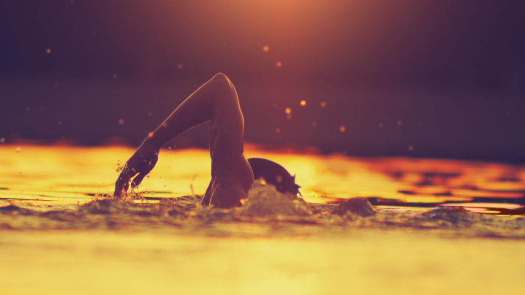 7 truques para nadar no mar
