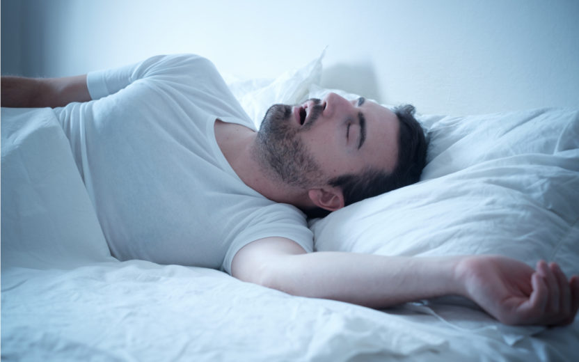 Como saber se você não está respirando bem durante o sono?