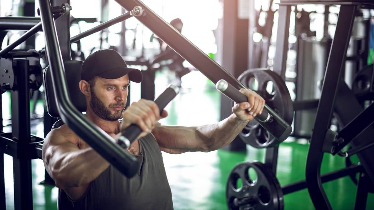 Como montar um treino de musculação: 6 estratégias essenciais, sumo barra  cavalinho 