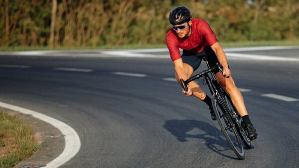 Ciclismo: 7 erros alimentares que comprometem a performance na bike