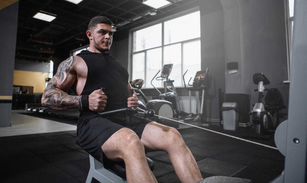 treino completo de costas para construção muscular