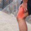 Dor no joelho dificulta o emagrecimento
