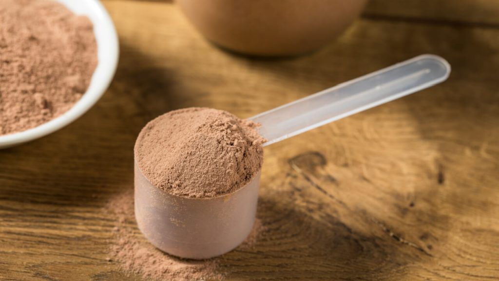 Veja como fazer um brigadeirão de whey protein