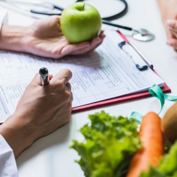 Fazer acompanhamento nutricional