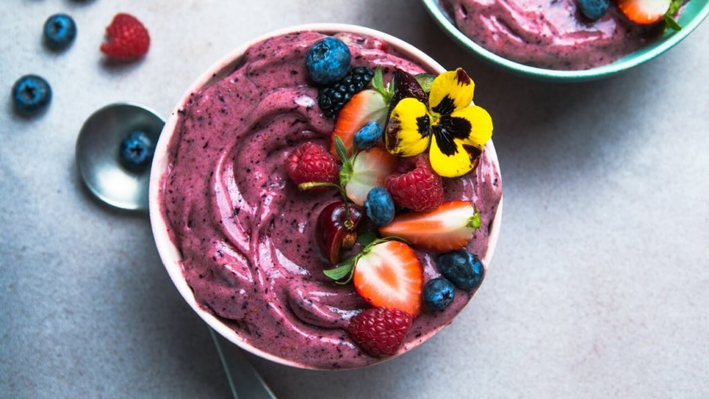 Veja como consumir o açaí de forma saudável