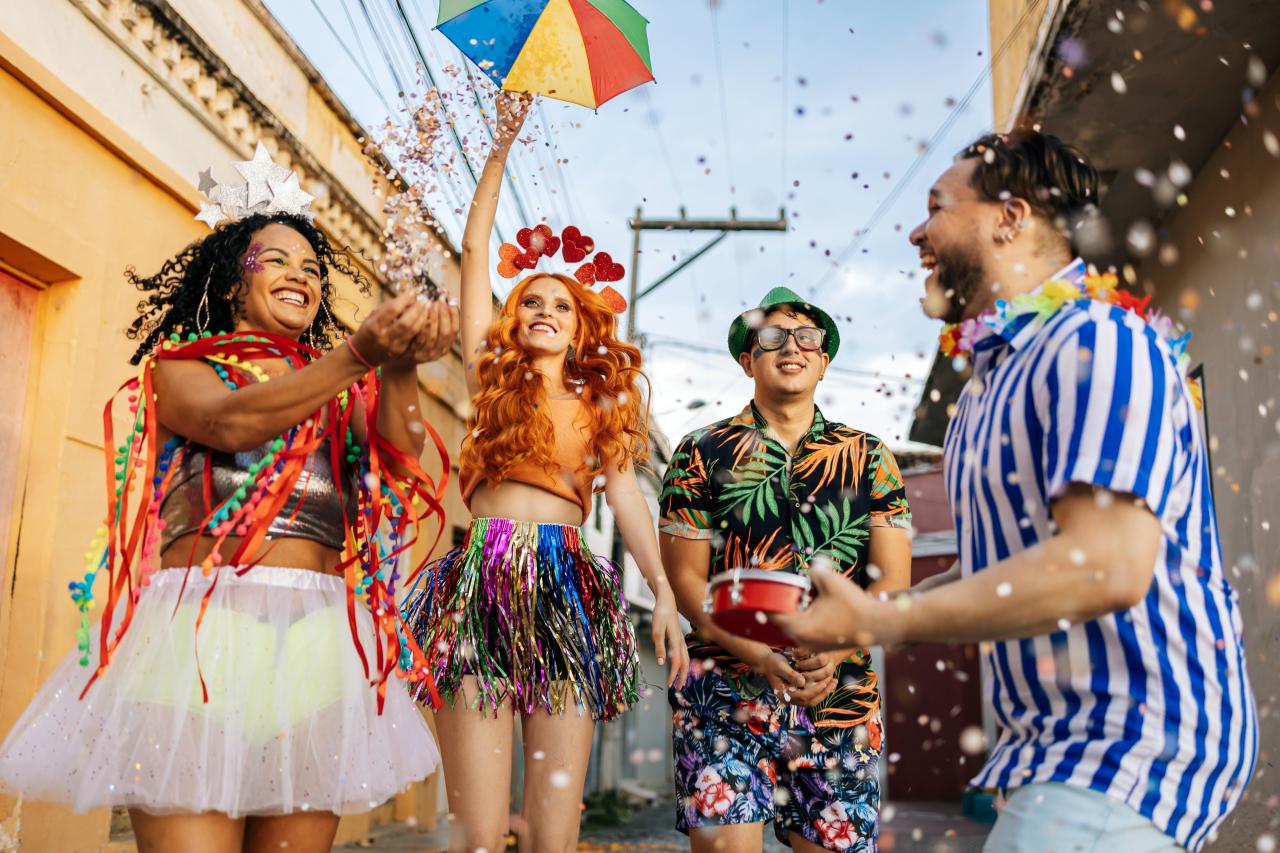 Exercícios simples ajudam a fortalecer pernas e aguentar horas em pé durante o Carnaval