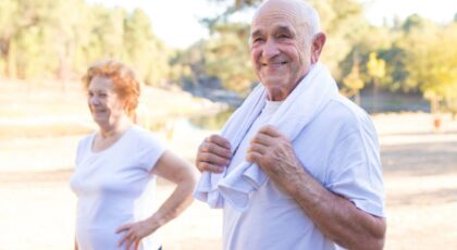 Corrida na terceira idade melhora saúde, mobilidade e qualidade de vida com segurança.