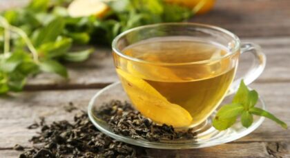 Alguns chás ricos em cafeína e antioxidantes podem ajudar na energia e no rendimento físico