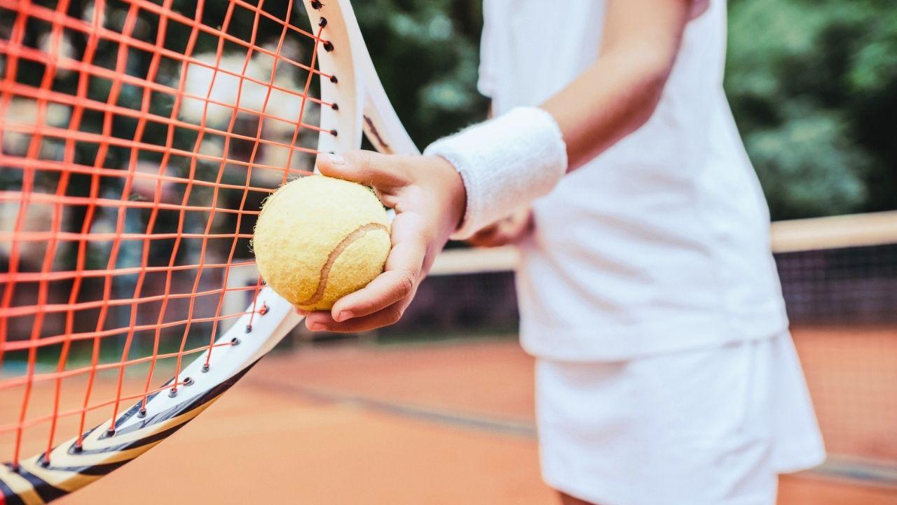 Jogar tênis pode aumentar a expectativa de vida em até 10 anos, diz estudo