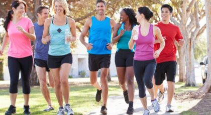 Participar de um grupo de corrida pode aumentar a motivação, melhorar a disciplina e tornar os treinos mais prazerosos