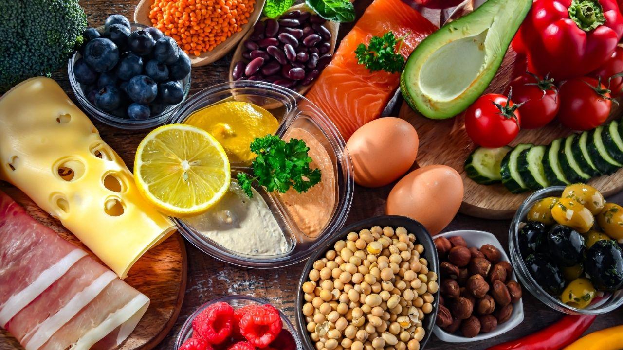Sem jejum: dieta flexitariana pode ajudar na perda de peso sem restrição