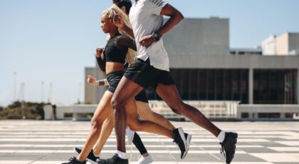 ASICS apresenta o NOVABLAST 6 com novas tecnologias, pré-venda exclusiva e lançamento oficial no Brasil