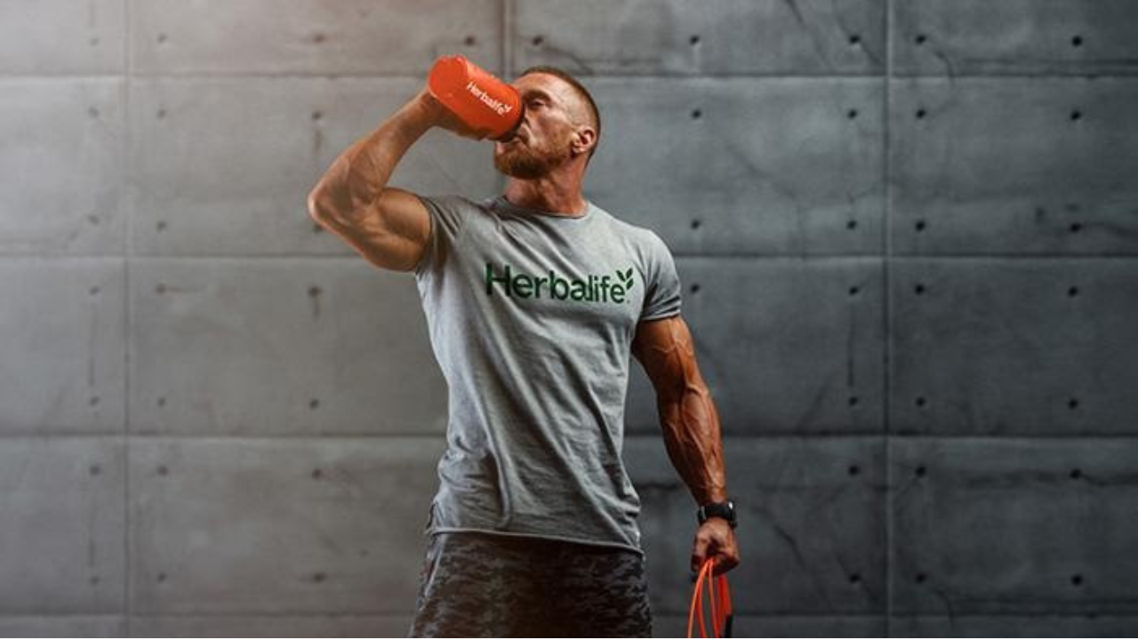 Consumo adequado de proteína varia conforme o tipo de exercício e o peso de cada pessoa