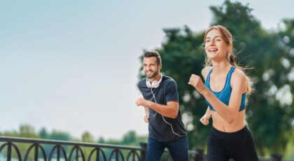 Corrida, tecnologia vestível e esportes outdoor estão entre as principais tendências fitness de 2026