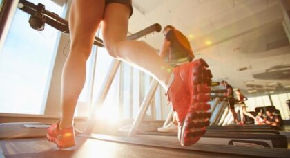 Como correr na esteira: 5 dicas para melhorar o seu desempenho