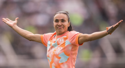 Aos 40 anos, Marta descarta aposentadoria, fala sobre longevidade no esporte e reforça o sonho de conquistar a Copa do Mundo