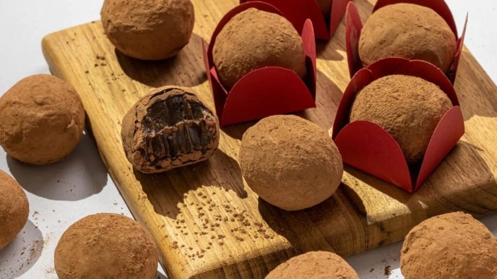 Brigadeiro de whey: receita prática e gostosa para quem não sai da dieta
