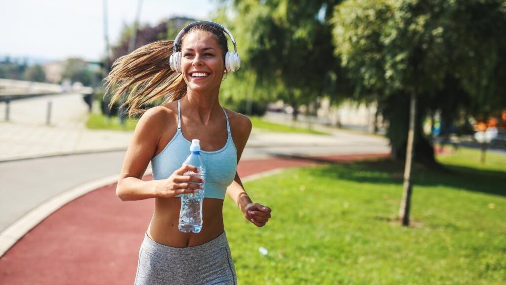 Calor e corrida: cardiologista explica riscos e como ajustar o treino