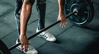Musculação e crossfit causam hérnia? Veja o que é mito e o que é verdade