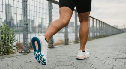 Coceira nas pernas na corrida: por que isso acontece?