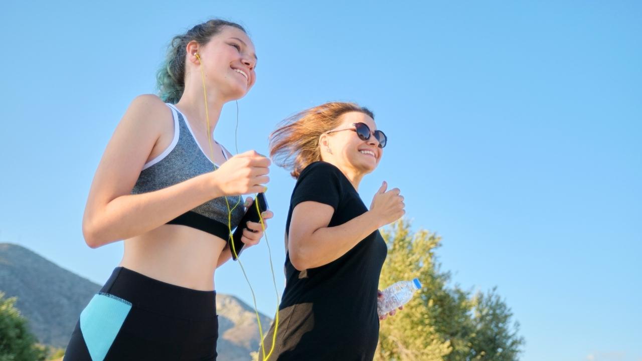 Corrida em grupo: mulheres dizem se sentir mais seguras quando correm juntas