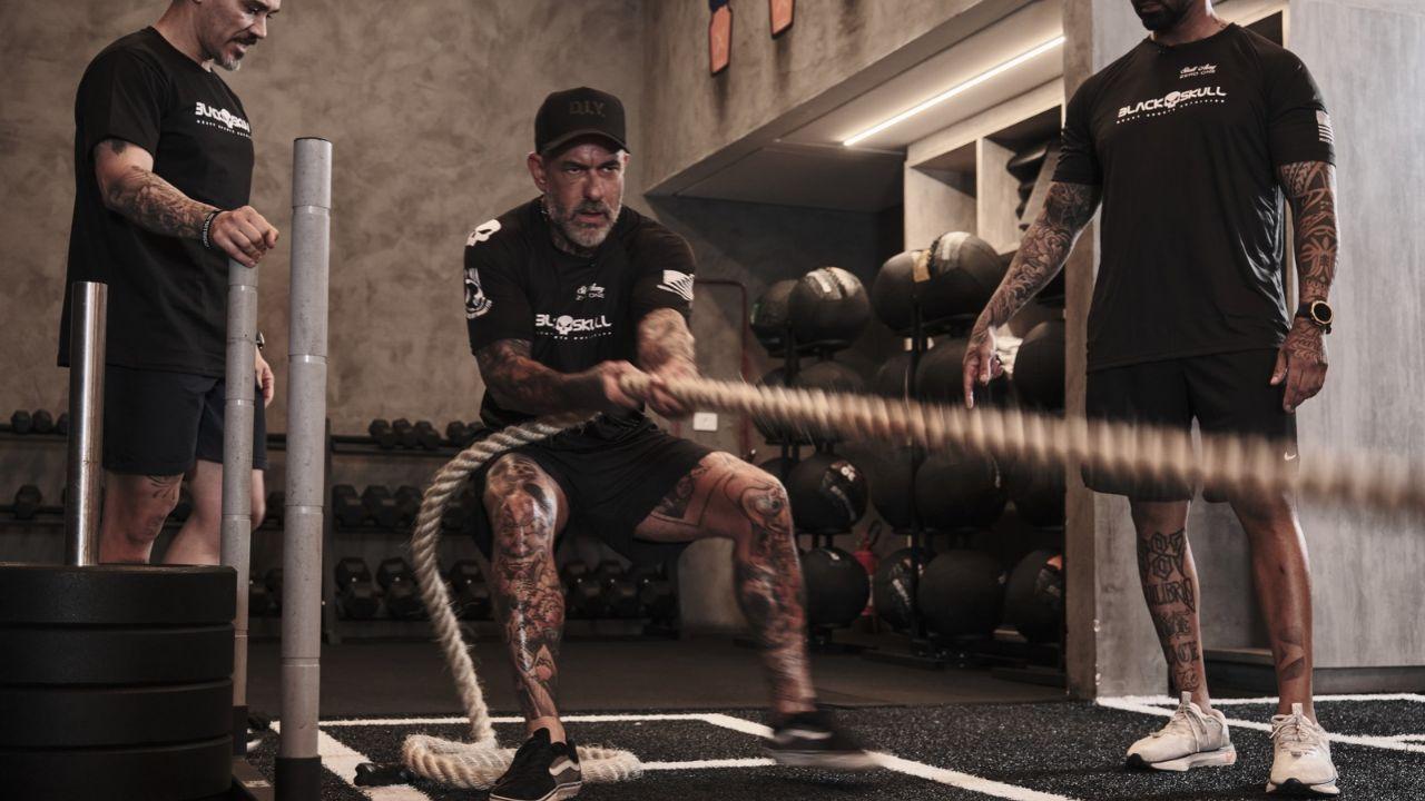 Imagem de Henrique Fogaça treinando