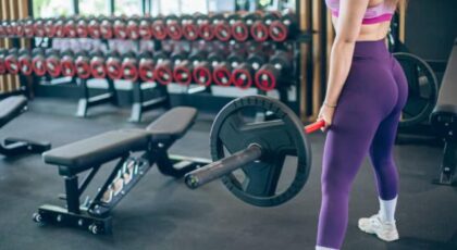 O treino pode desenvolver a musculatura, mas não muda todas as características dos glúteos